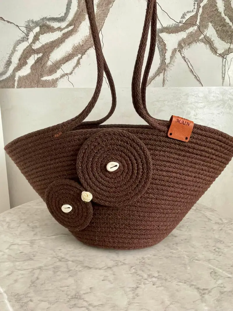 Cabas Spirale chocolat en corde de coton, fait main par Lily Déco Main